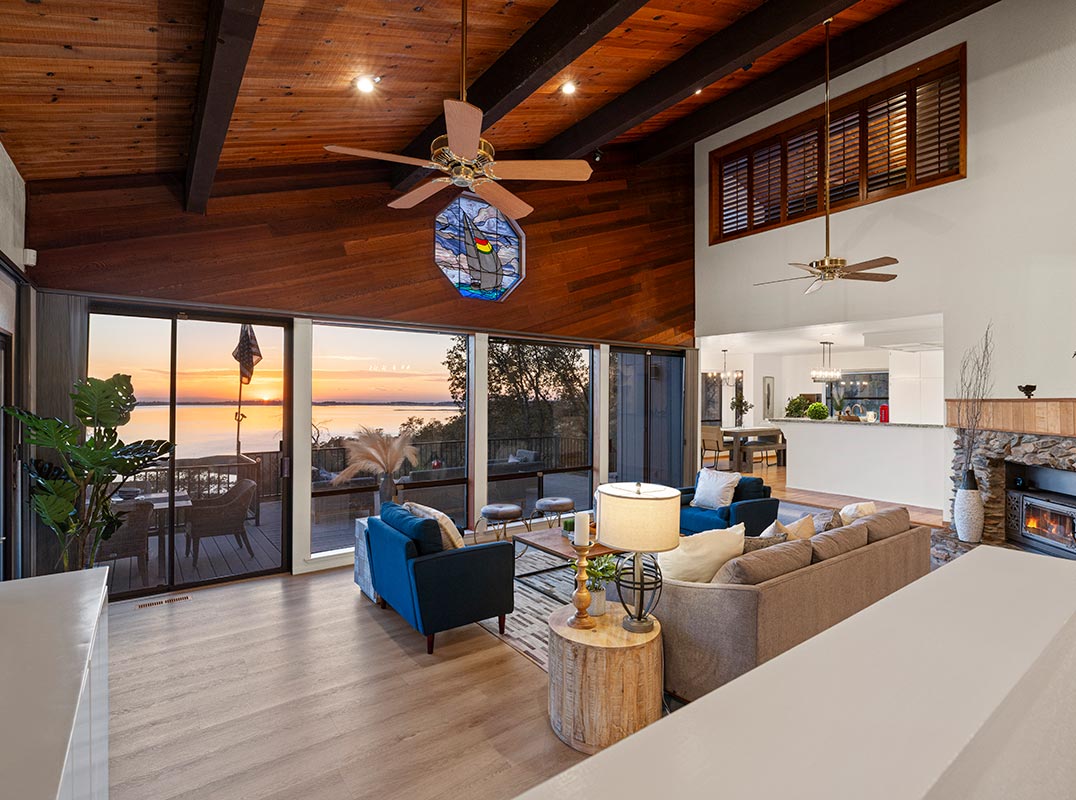 Panoramic Folsom Lake Views