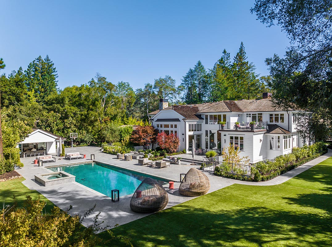Brilliant Living Meets Timeless Elegance