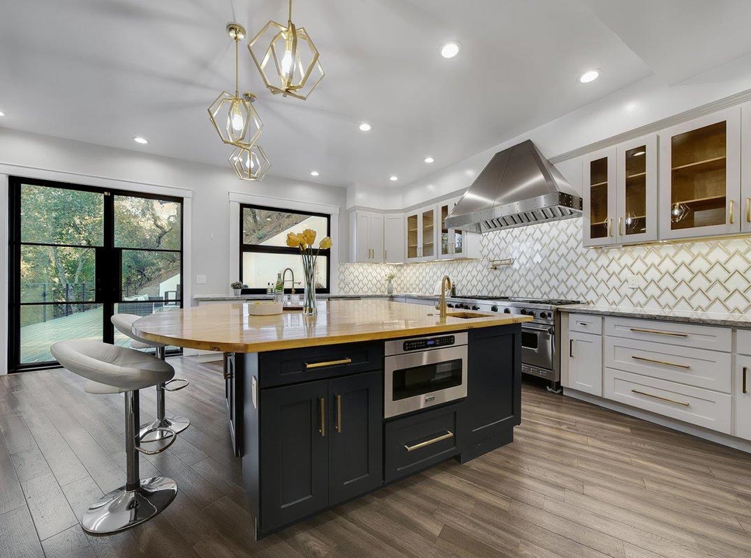 Modern Amenities with Contemporary Appeal