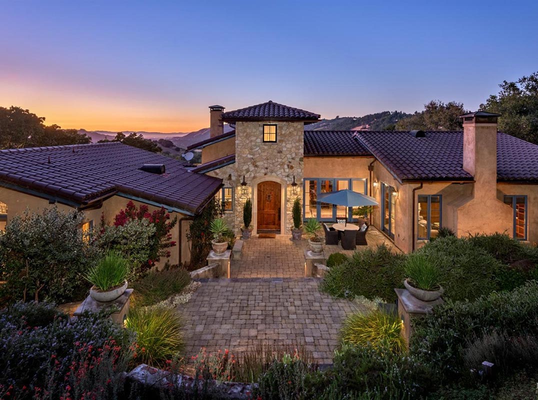 Stunning Italian/Mediterranean Vineyard Estate