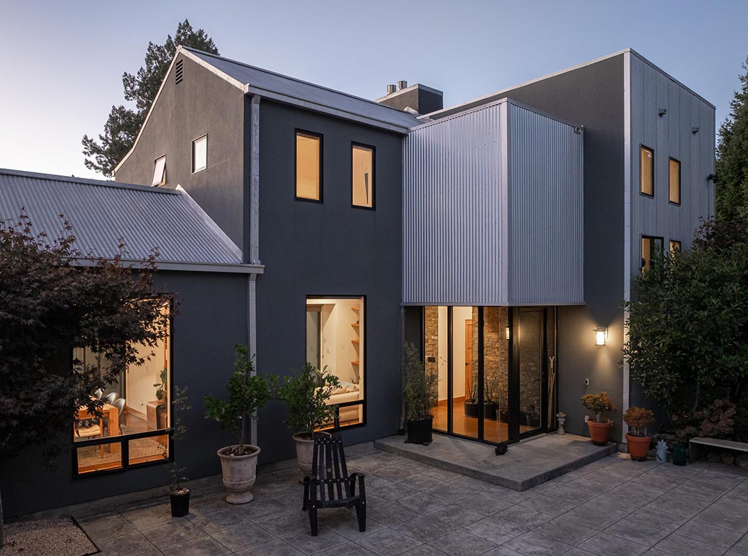 A Sanctuary of Modern Luxury in Occidental