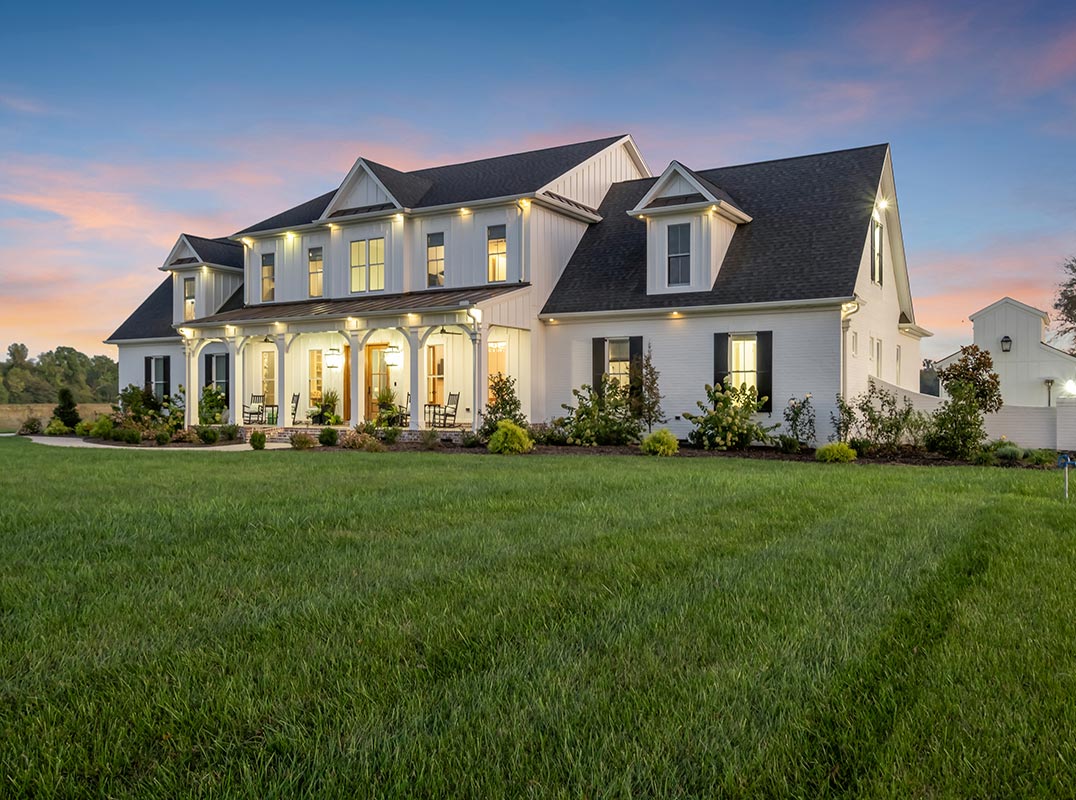 Modern Farmhouse Meets Luxury on 7.6 Acres!