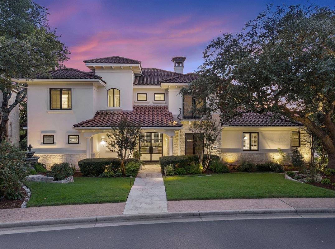 Within The Prestigious Woods Iii At Barton Creek