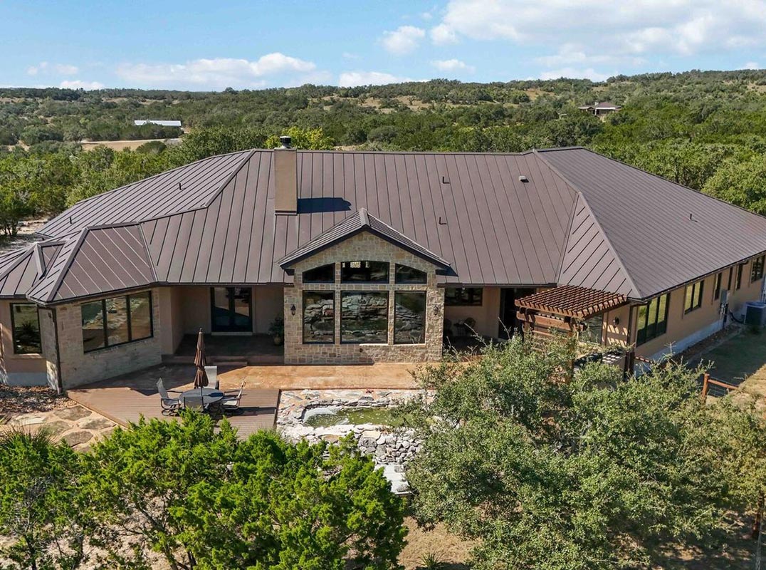 Hill Country On 17.6 Acres Of Breathtaking Landscape