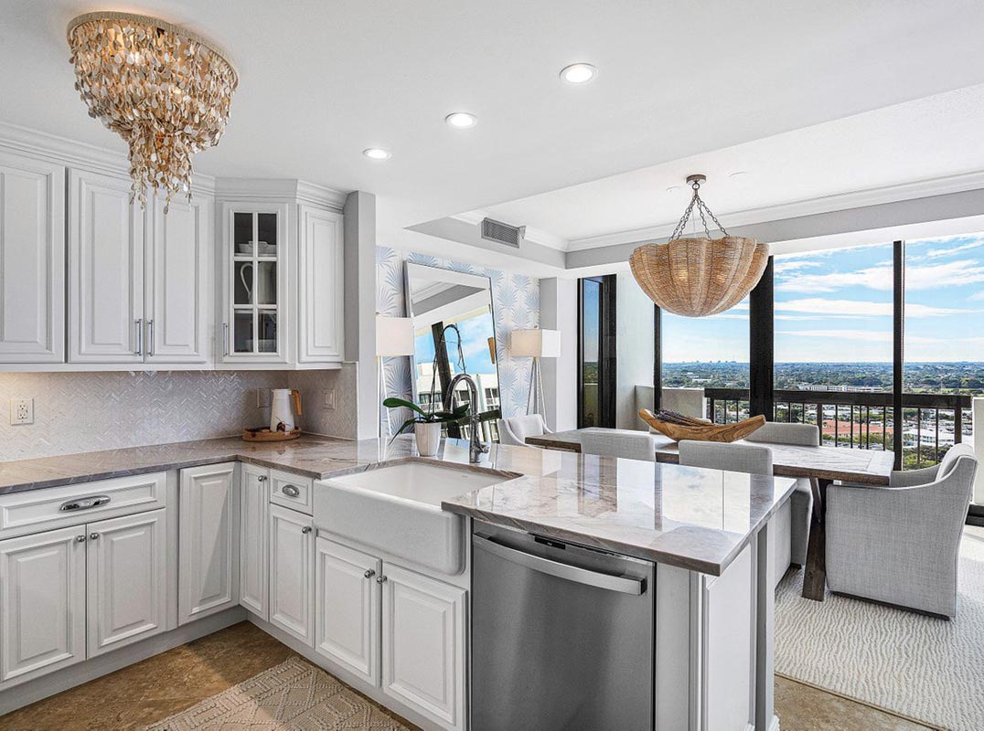 Old Port Cove: Newly Renovated Penthouse Condo