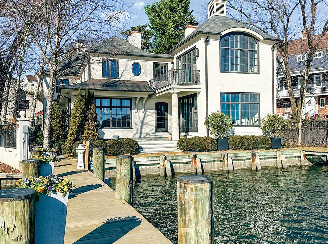 Stately French Villa on Spa Creek in downtown Annapolis! 