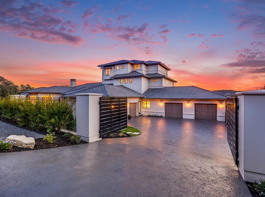  Relaxed Sophistication in Westlake 