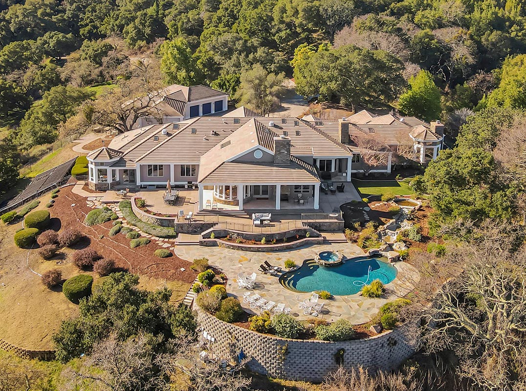 Pleasanton Ridge Luxury Estate