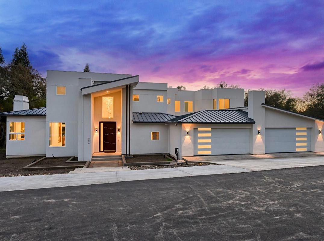 Welcome To A Breathtaking New Construction Residence