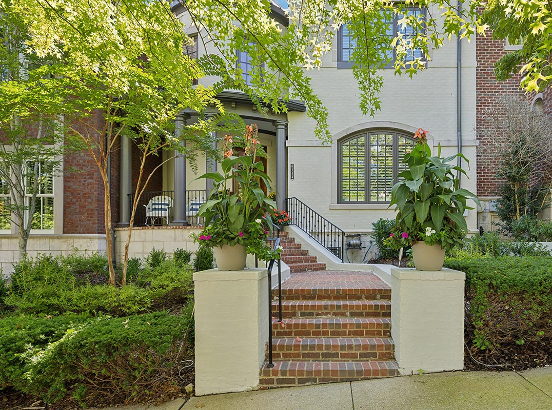 Luxury Townhome