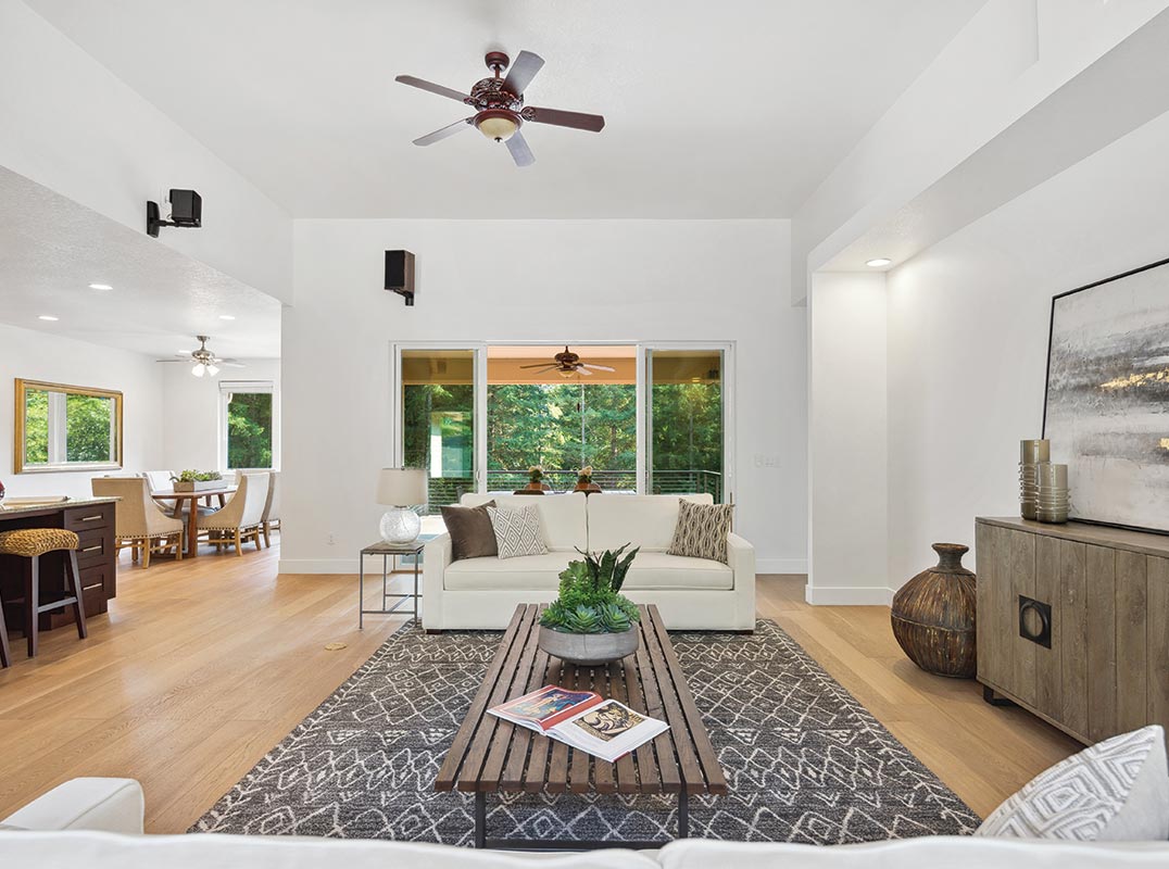 Camas Acreage w/ADU--Serene Setting 