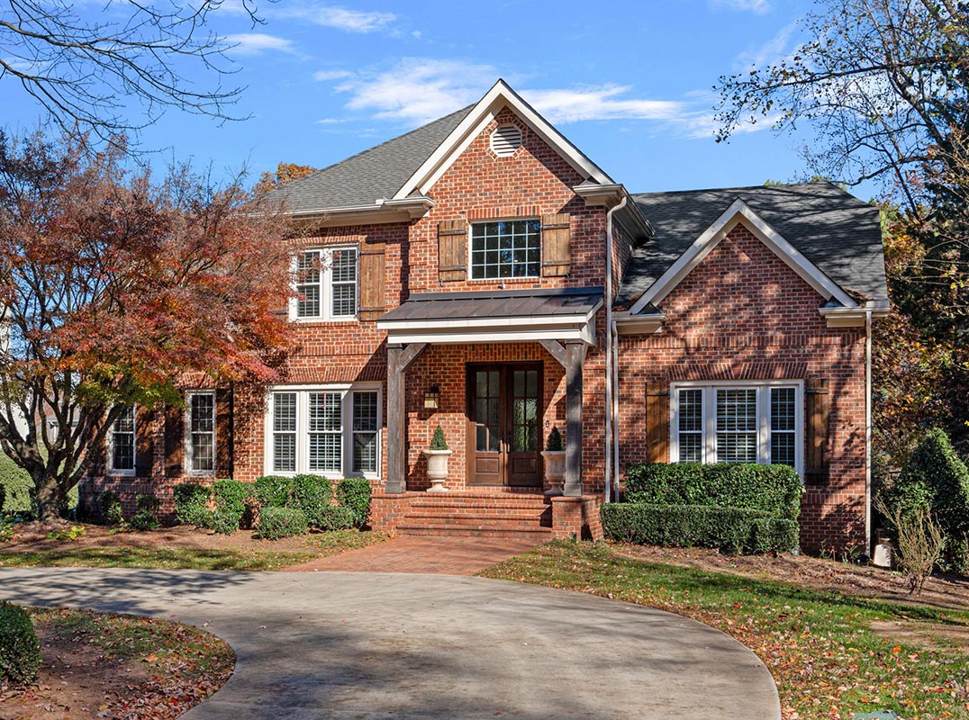 Enjoy Country Club Living in Cornelius!