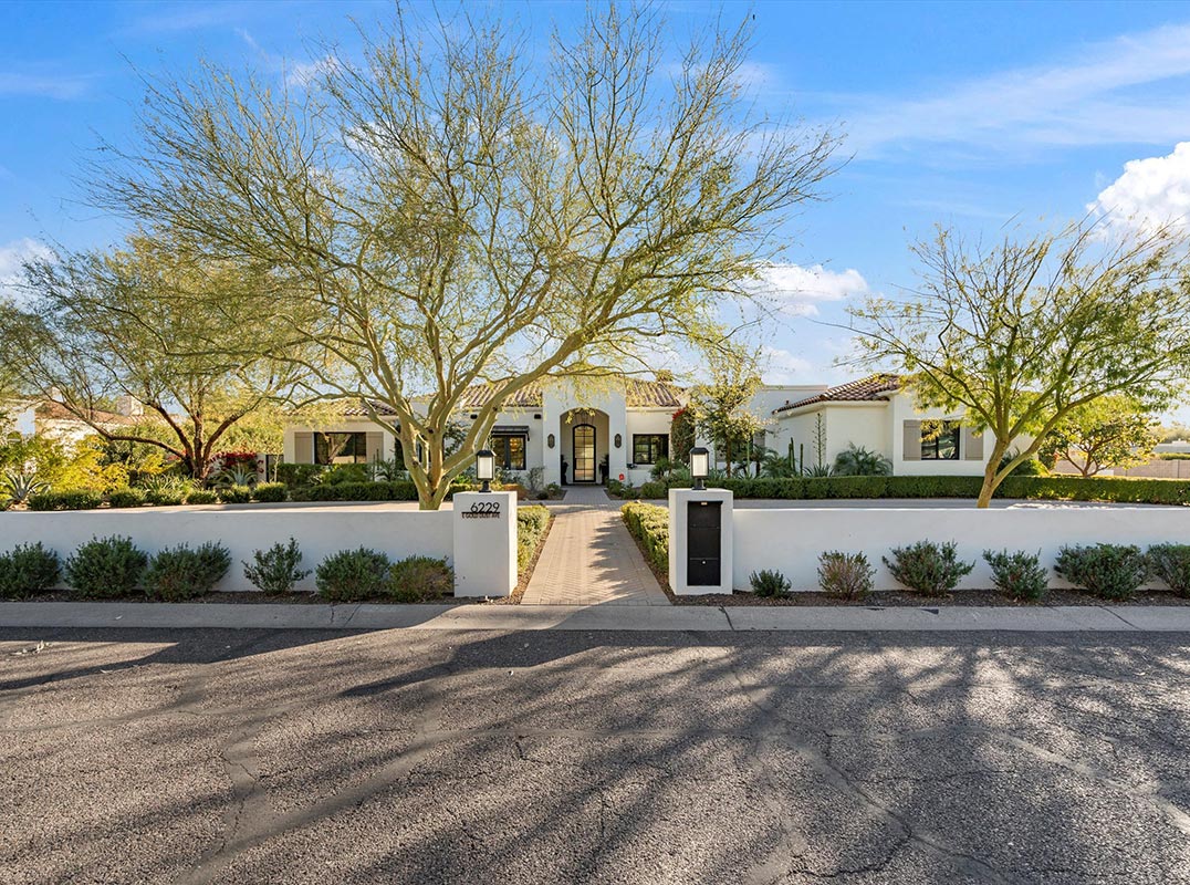 Entertainers Dream Home in Paradise Valley