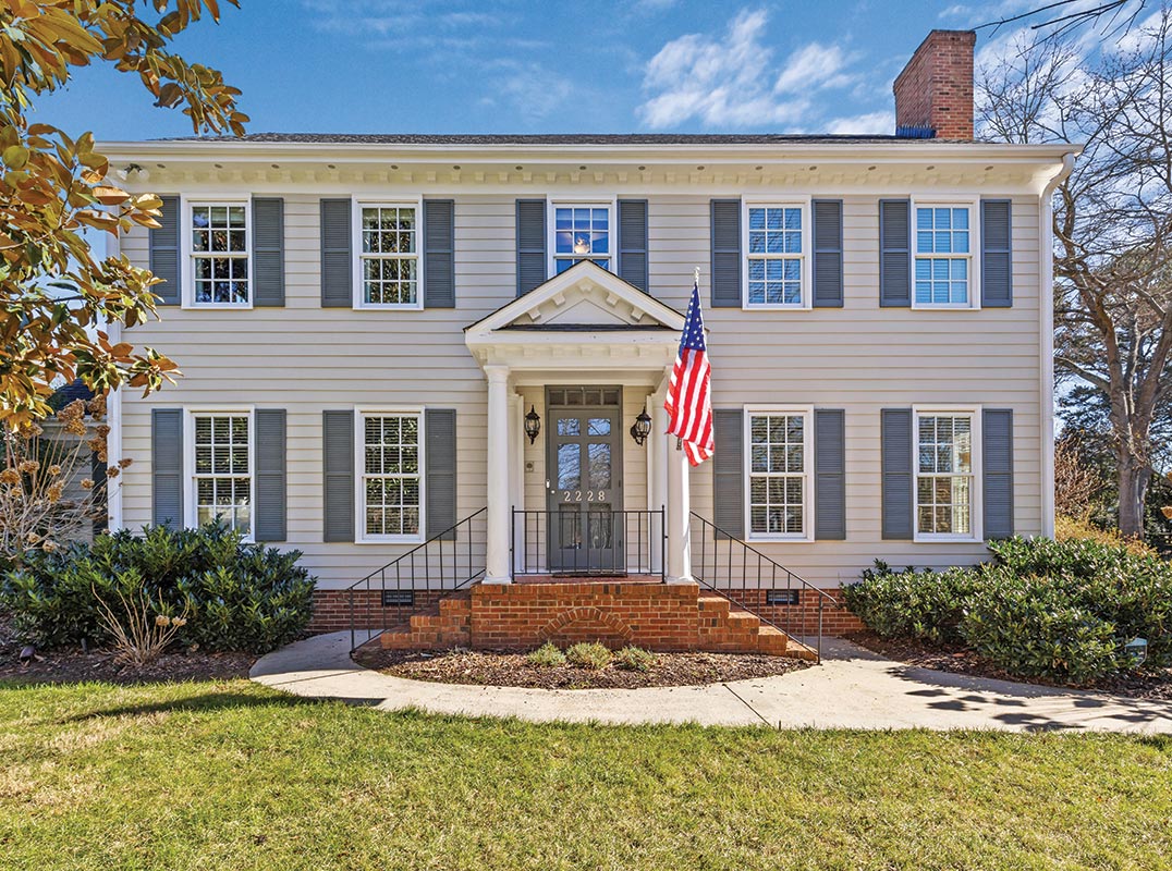 Beautiful Classic Colonial in the heart of South Park 