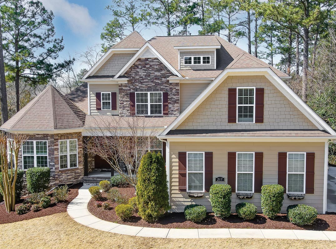 UpdatedCustom built home in Lake Wylie