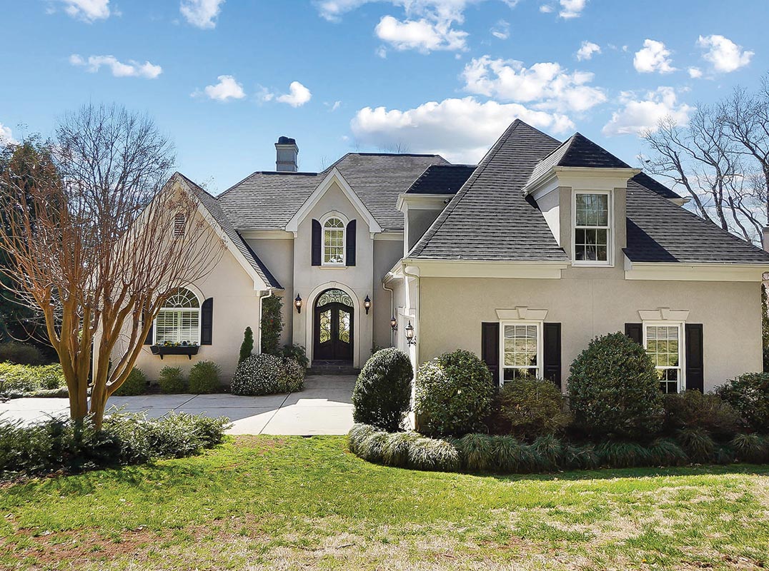 Unparalleled Luxury Living at this Lakefront Estate