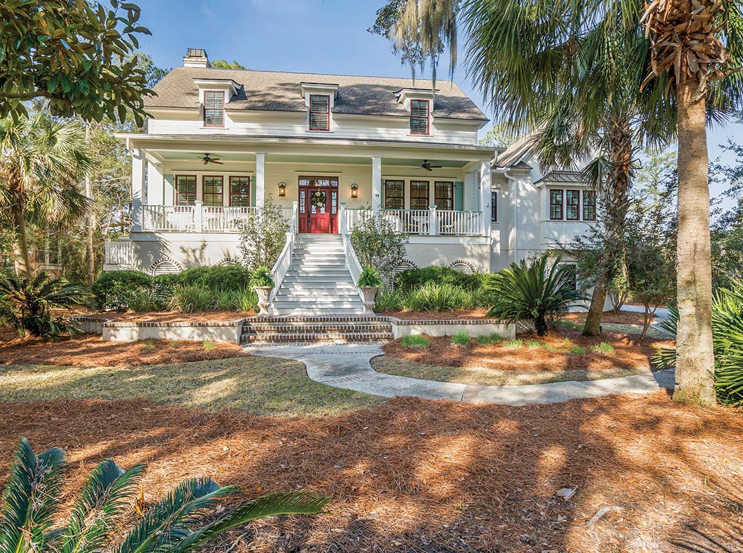 Luxury Waterfront Living on the Exclusive Deer Island 
