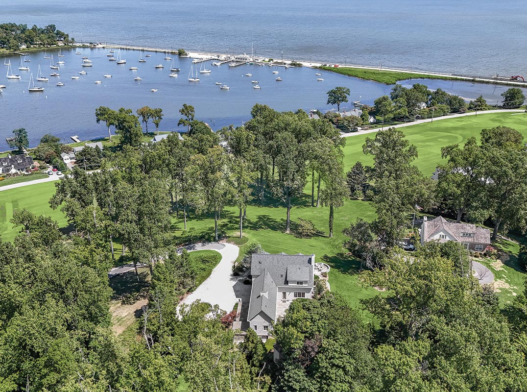 Spectacular Views of the Gibson Island Harbor