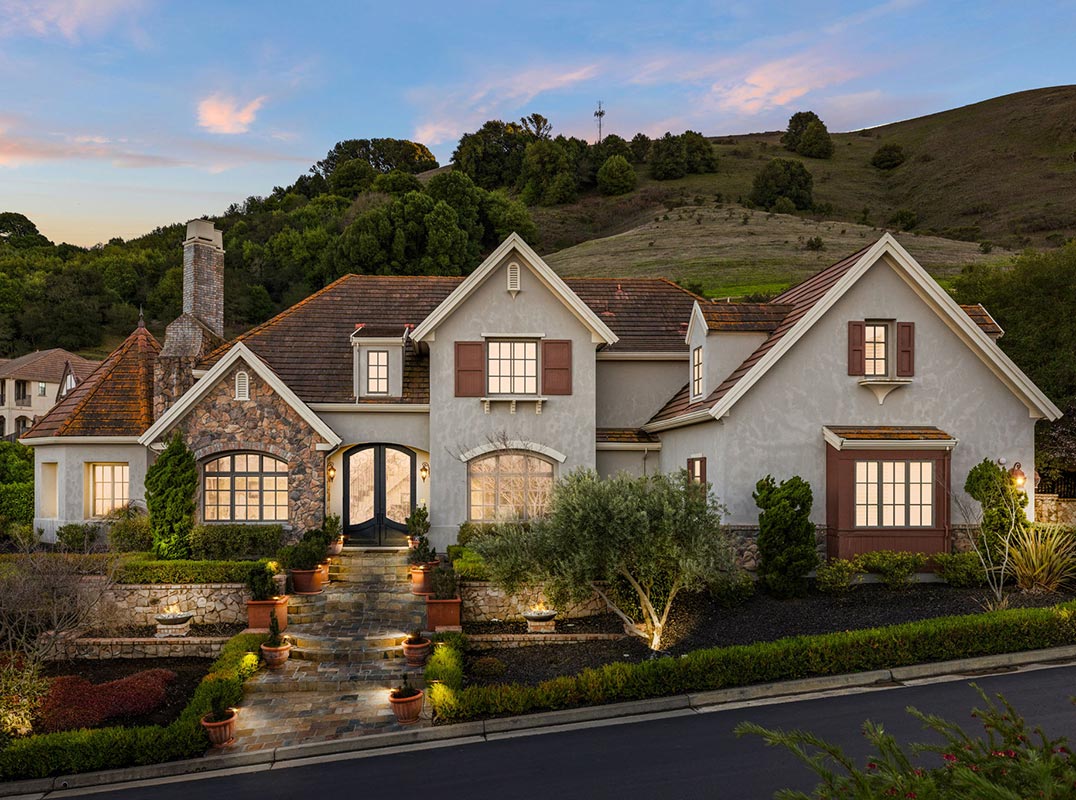 San Ramon’s Gated Norris Canyon Estates