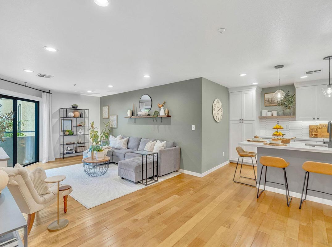 Beautifully Upgraded Walnut Creek Condo