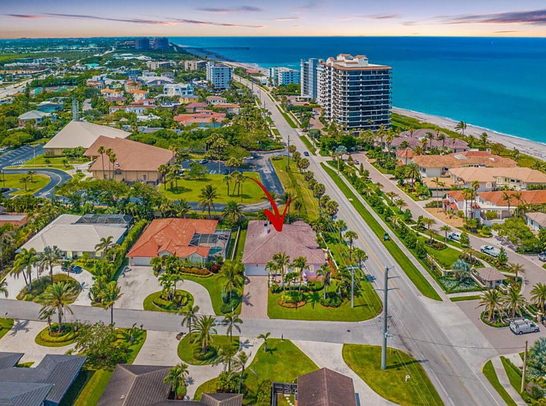 Captivating Beachfront Property in the Prestigious Juno Beach