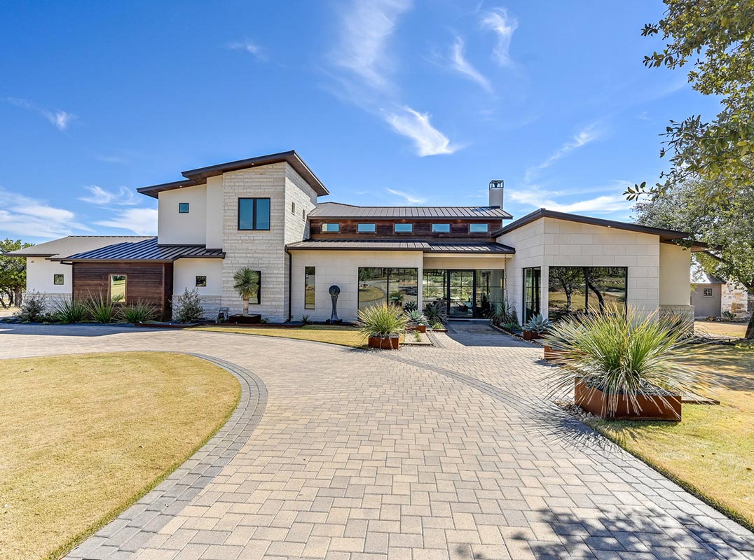 Modern Luxury Meets Hill Country Serenity on Lake Travis