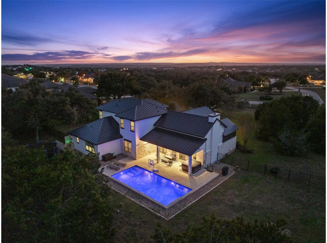  Highly Sought-After Rim Rock Neighborhood