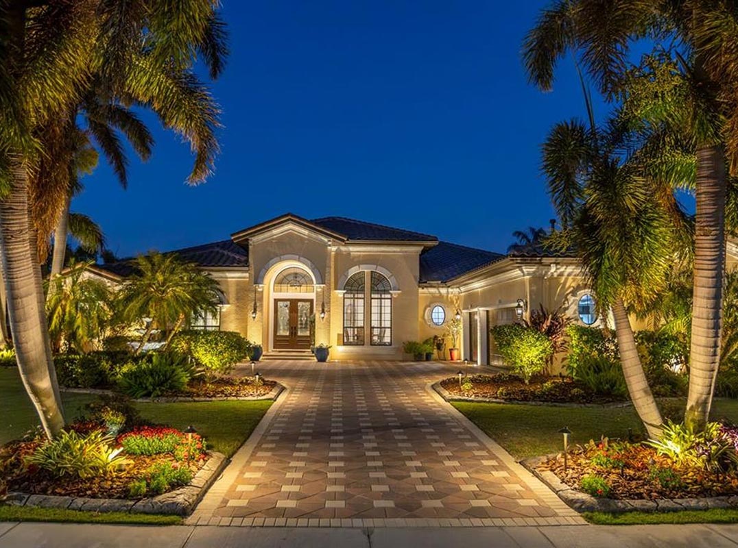 Waterfront Luxury And Community Charm