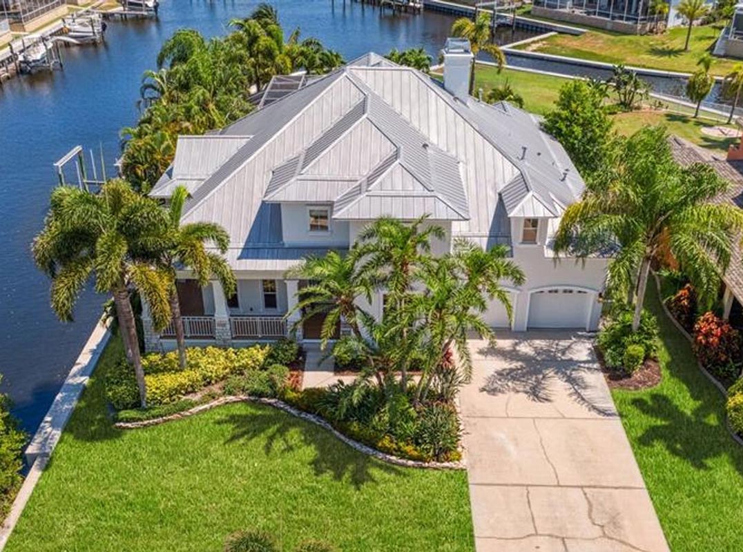 Newly Remodeled Island Oasis 