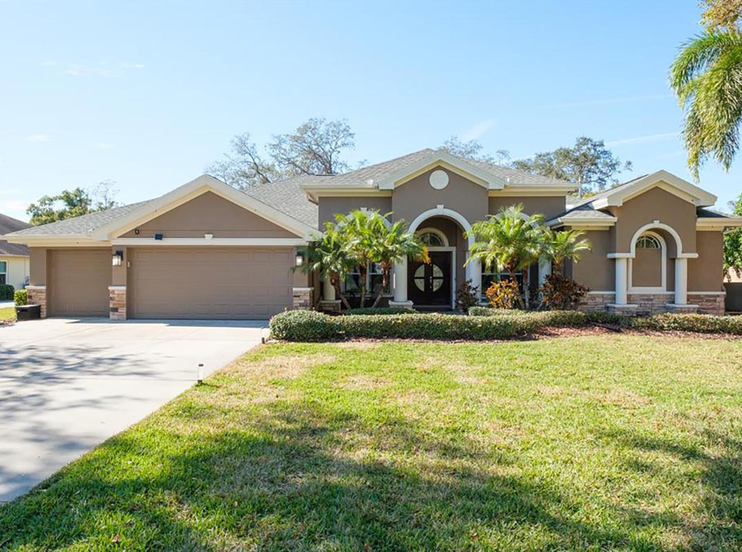 Grand Executive Pool Home