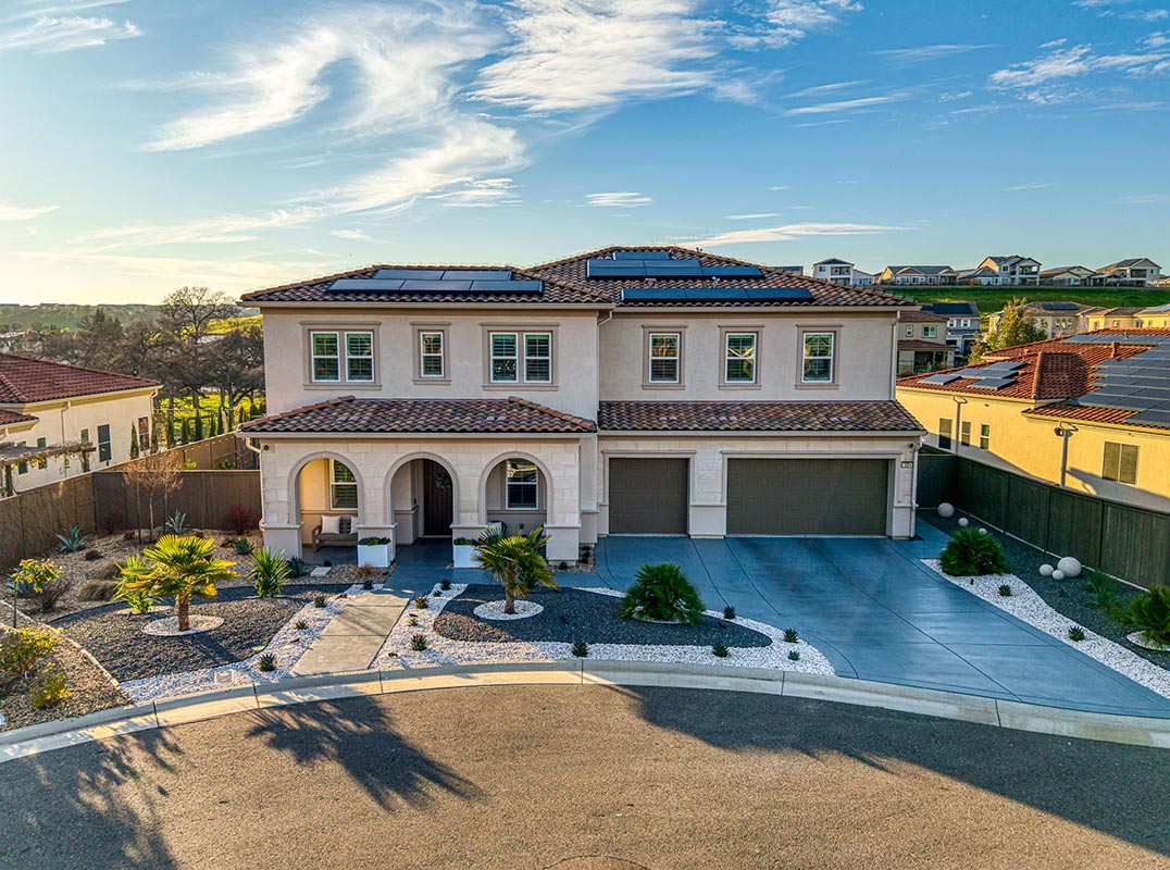 Pristine Resort-Like Home with Views