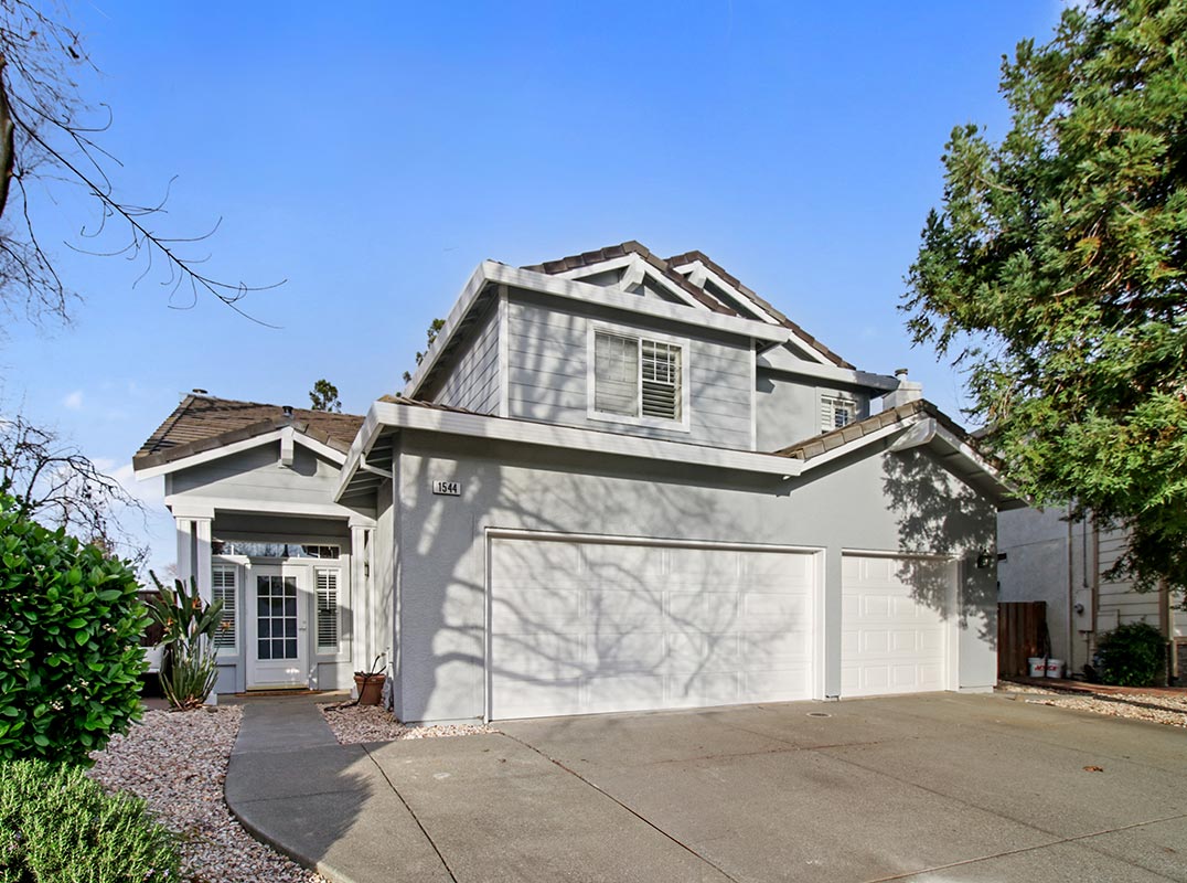 5 Bedroom Evergreen Gem