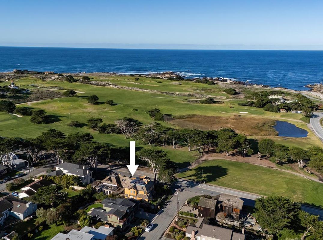 Experience Coastal Luxury Living in Pacifi c Grove