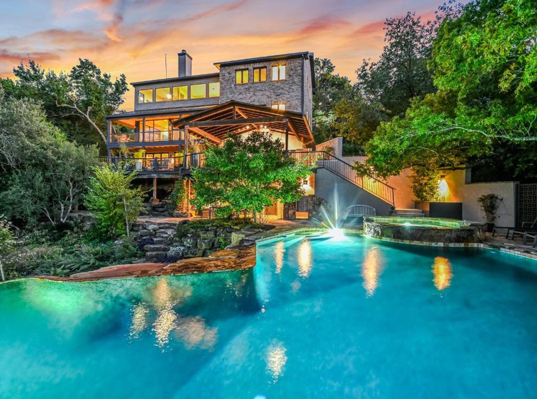 Private Resort Living in Westlake
