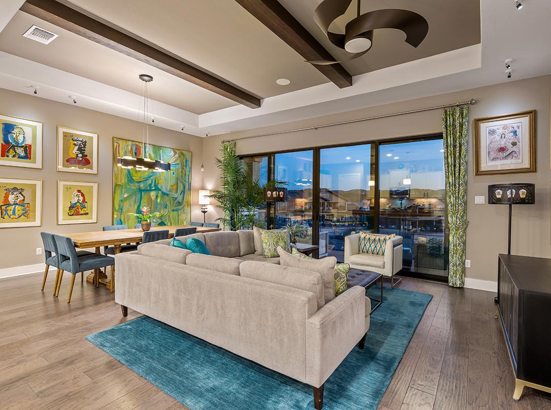 Turnkey Luxury – Rough Hollow Lock & Leave