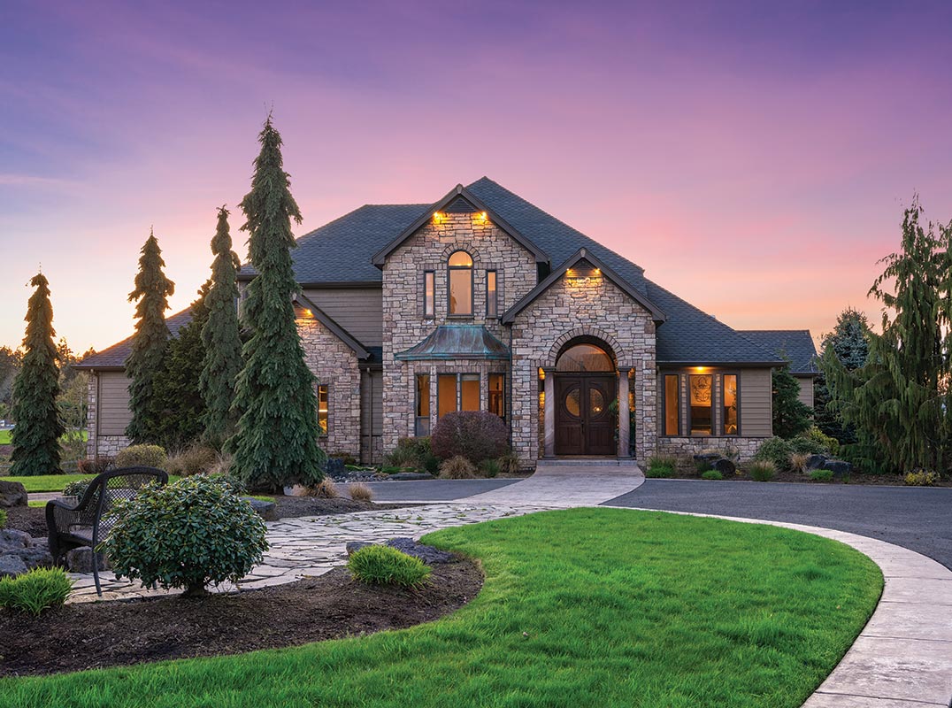 GATED LUXURY ESTATE WITH VIEWS