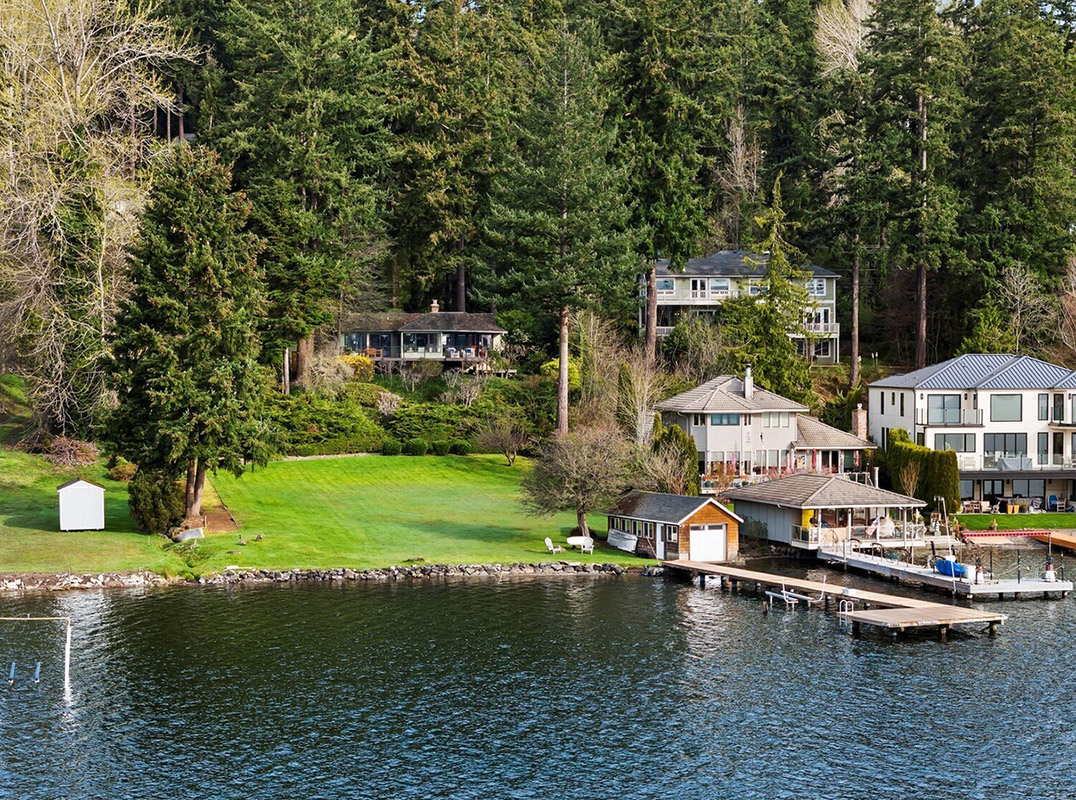 South Facing Juanita Bay Waterfront