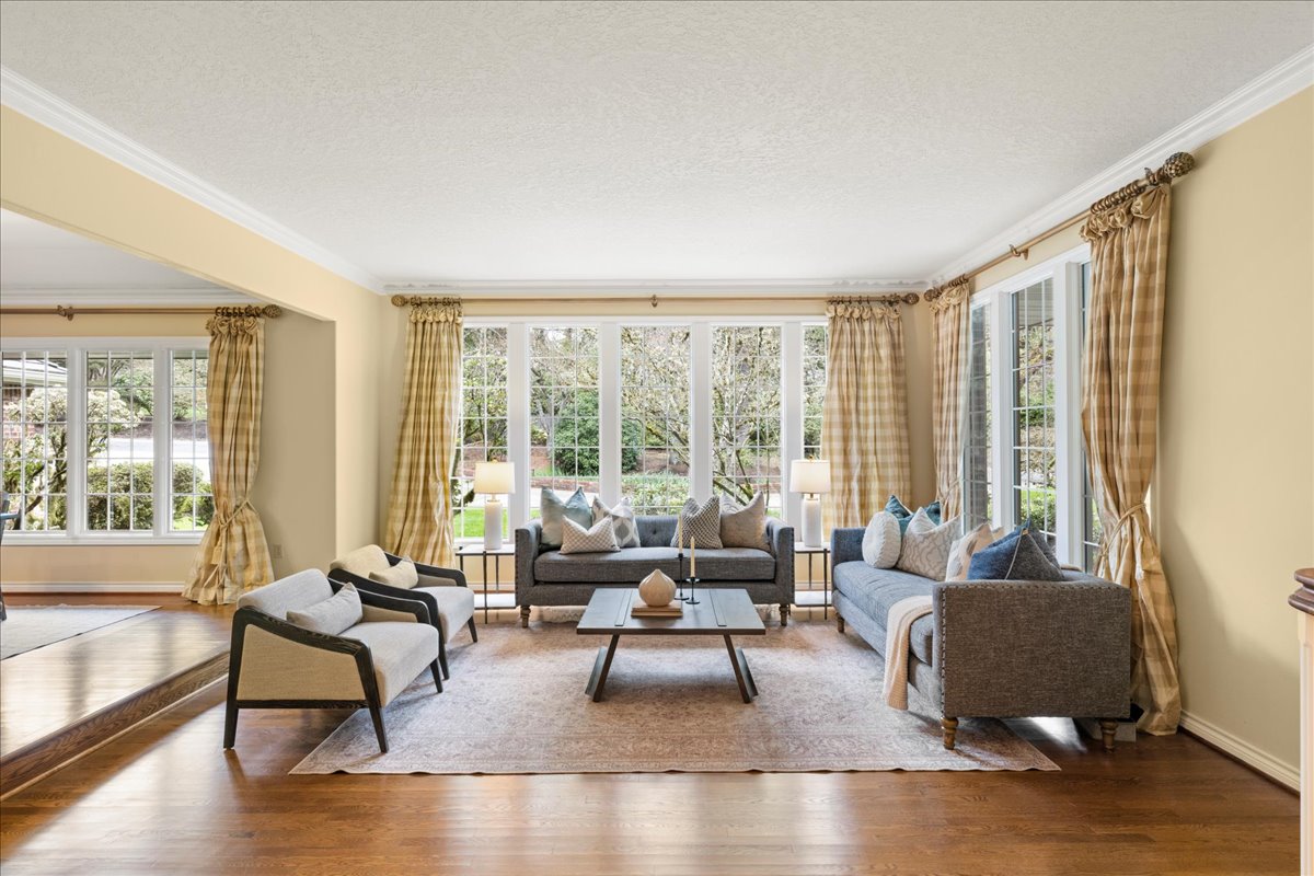 Main level living in park-like Corbett Hill Estates