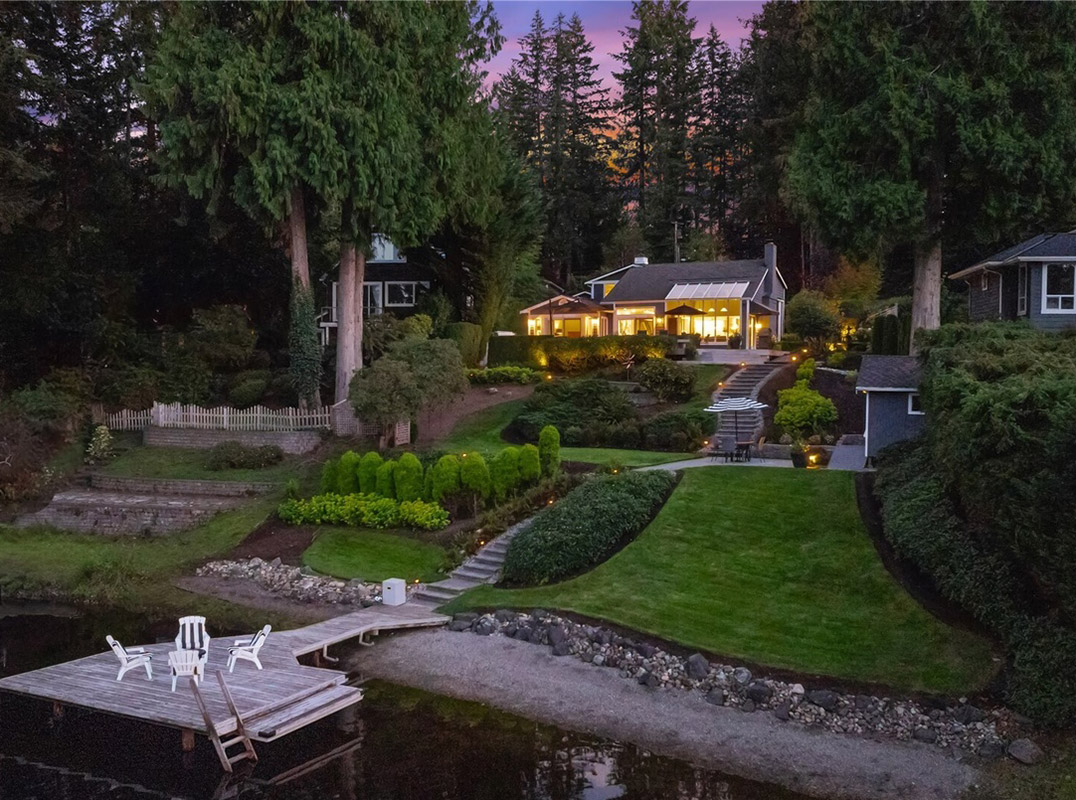 Serene Beaver Lake Waterfront