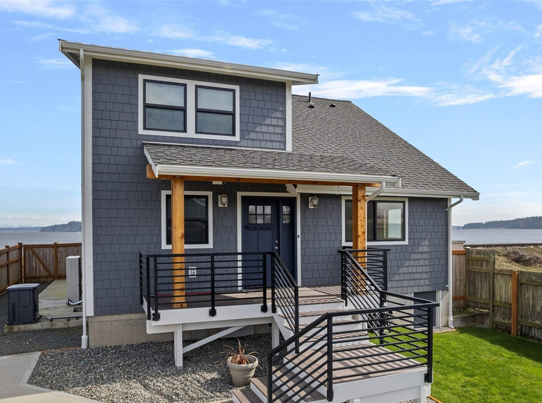 Whidbey Island Waterfront Retreat