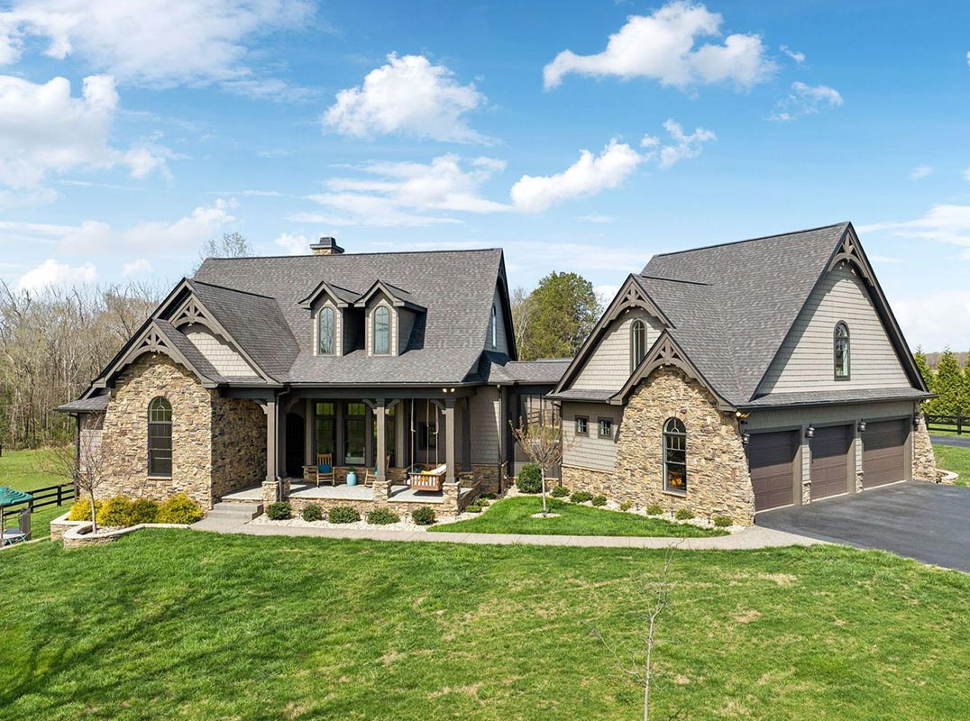 Remarkable Estate Pairs Modern Luxury with Rustic Elegance