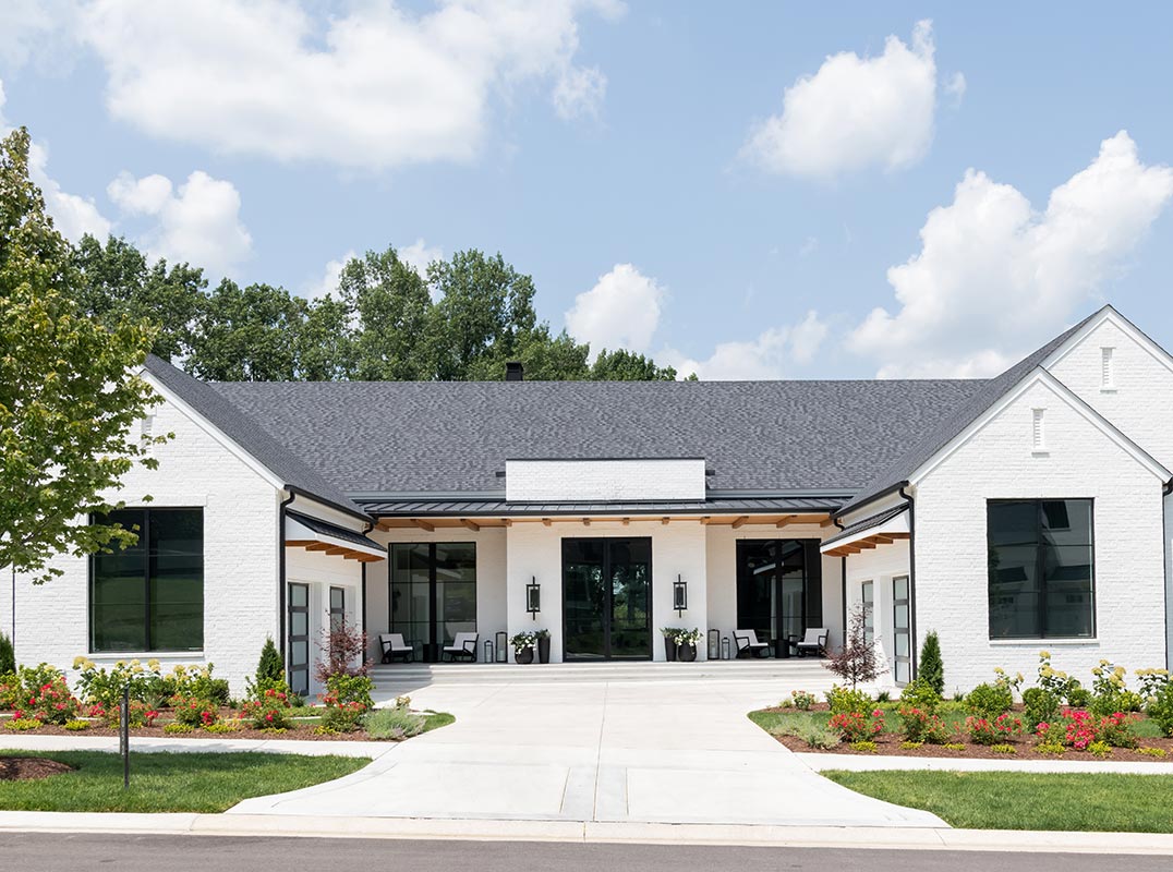 Contemporary Living on the Golf Course