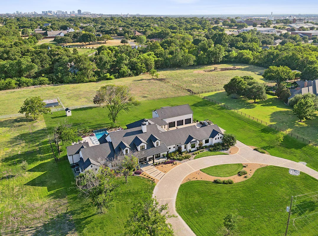 The Perfect Blend Of Luxury, Privacy And Resort-Style Living
