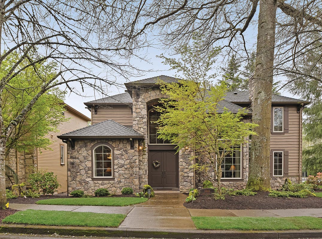 Ideal Raleigh Hills neighborhood