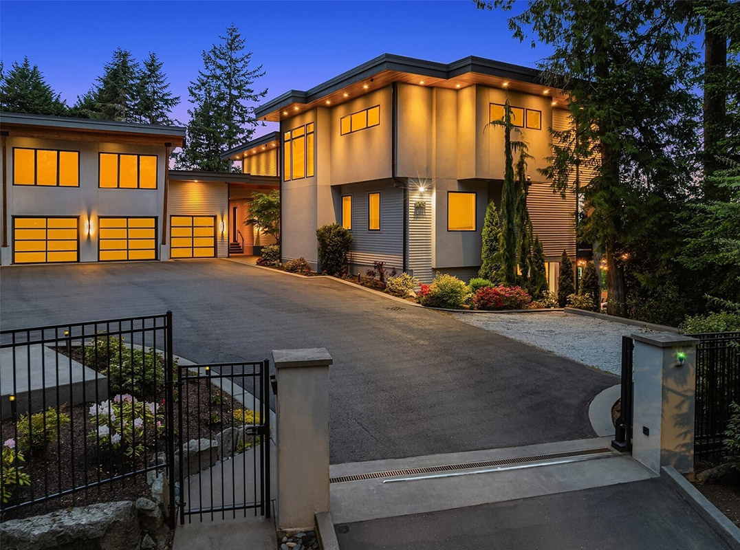 Modern Luxury & Panoramic Views