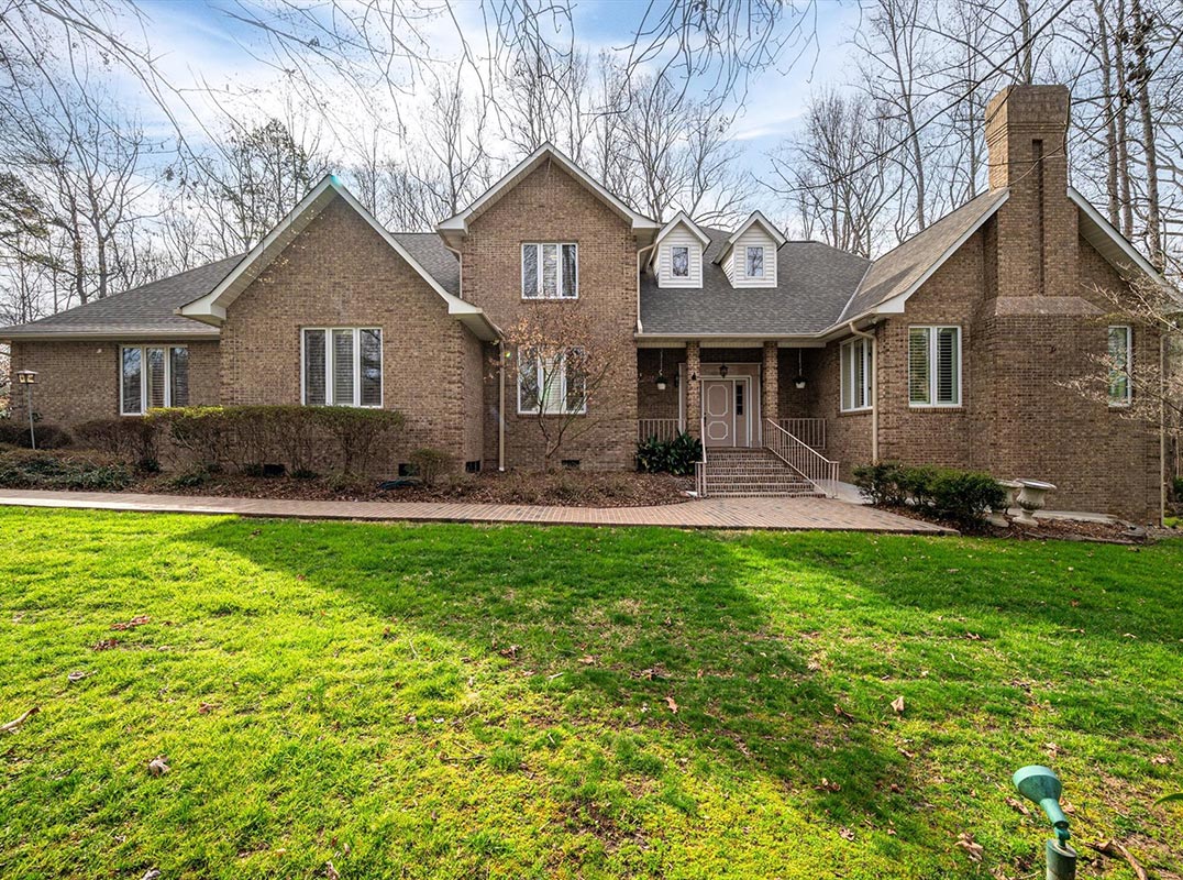 Located in Country Club Gardens on 2.91 acres