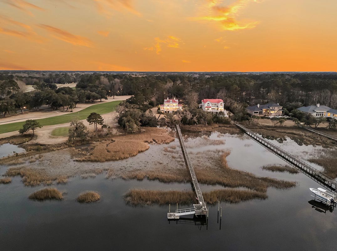 Deepwater Access and Prime Golf Course Frontage