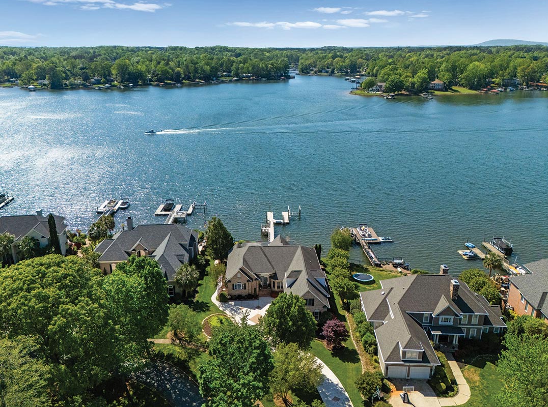 Waterfront Retreat on Prestigious Governors Island