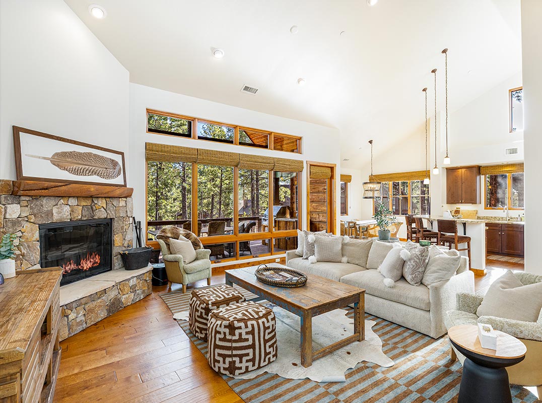 Modern Comfort and Mountain Charm