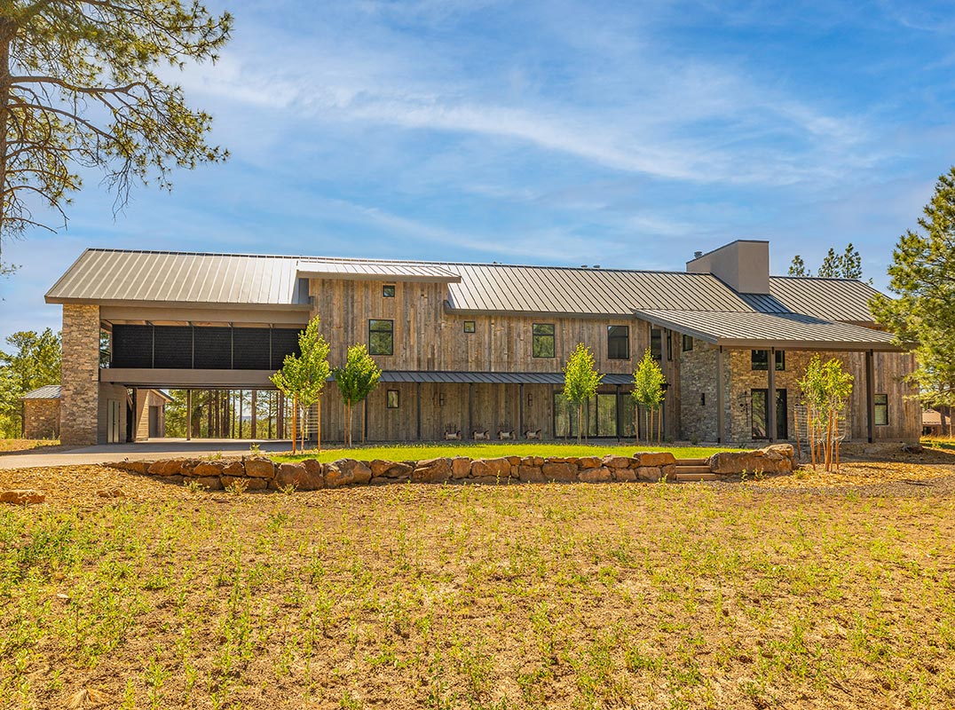 Luxurious 2024 Estate in Forest Ridge